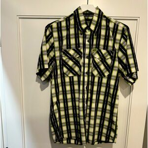 DIXXON “The Deuce” short sleeve, men’s medium.